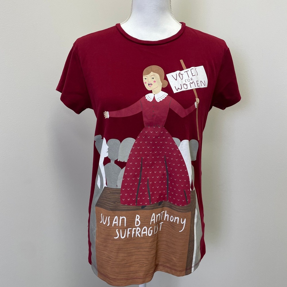 Piccolina Susan B Anthony Red Short Sleeve Shirt Size M Trailblazer Series